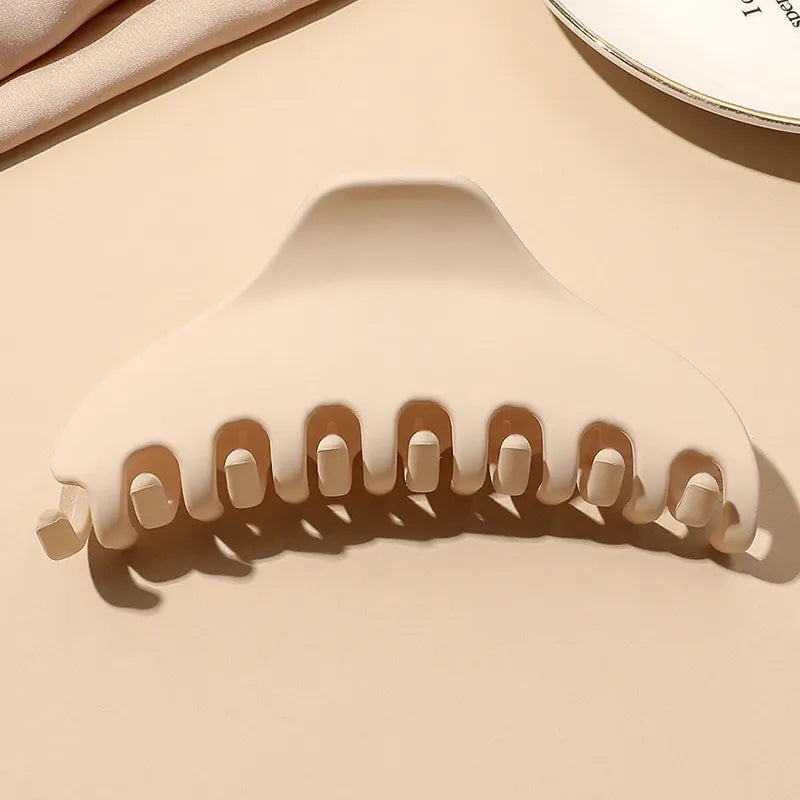 Milk Tea Matte Geometric Claw Clip - Milk