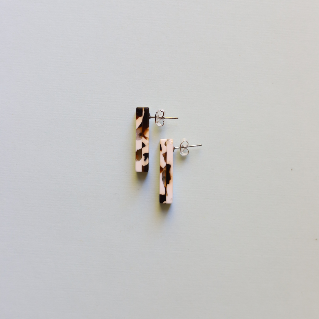 Ivy Studs in Coco Cream | Nat + Noor