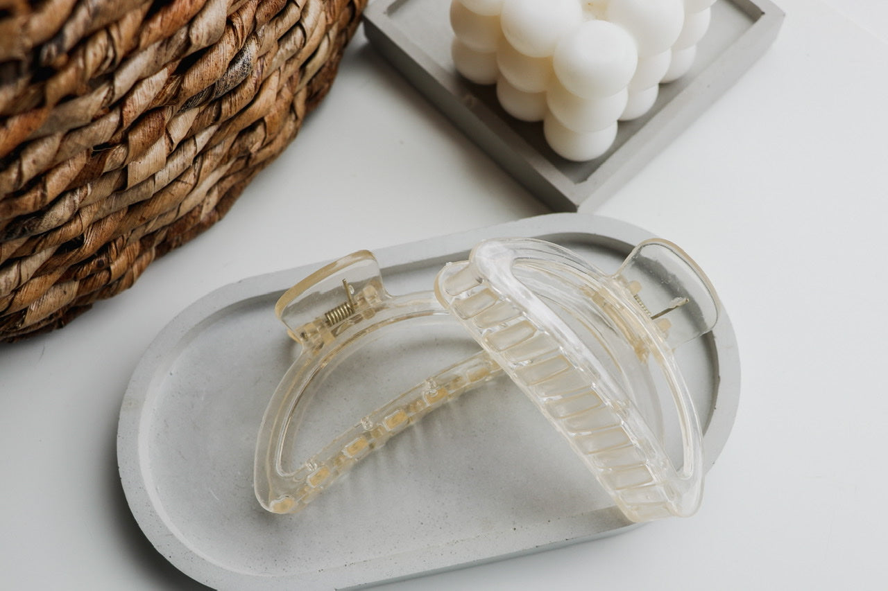 Half Moon Claw Clip in Tea