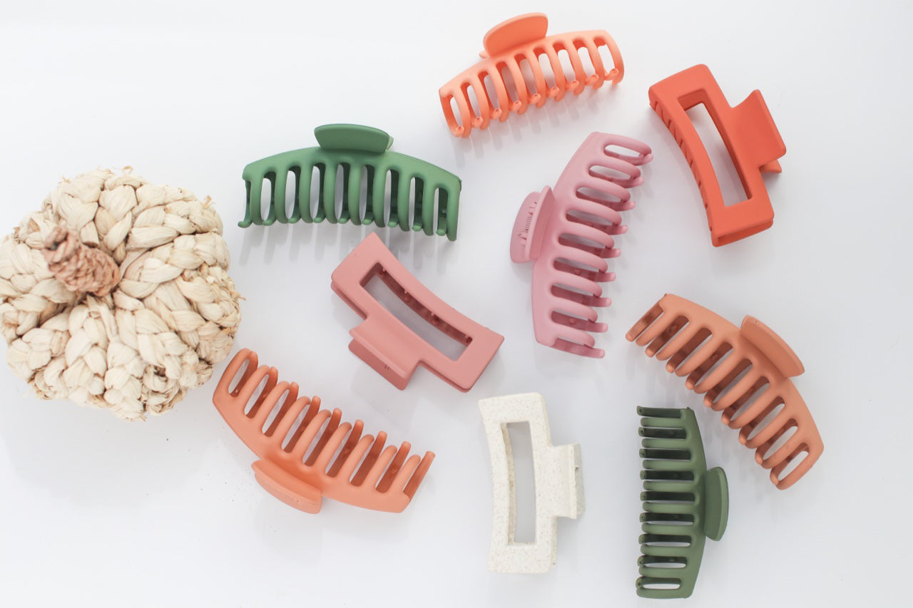 Mini Hair Claw Clip - Peach