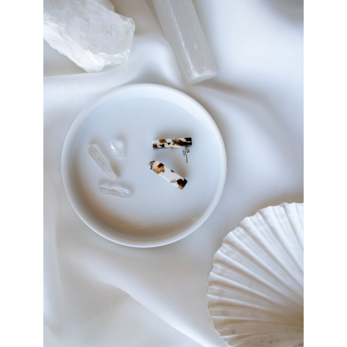 Ivy Studs in Coco Cream | Nat + Noor