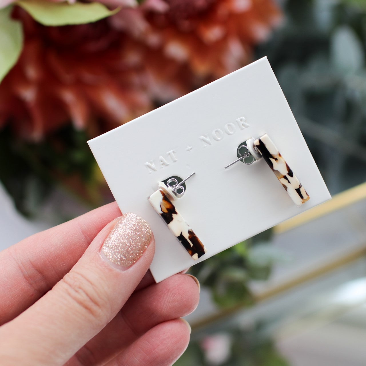 Ivy Studs in Coco Cream | Nat + Noor