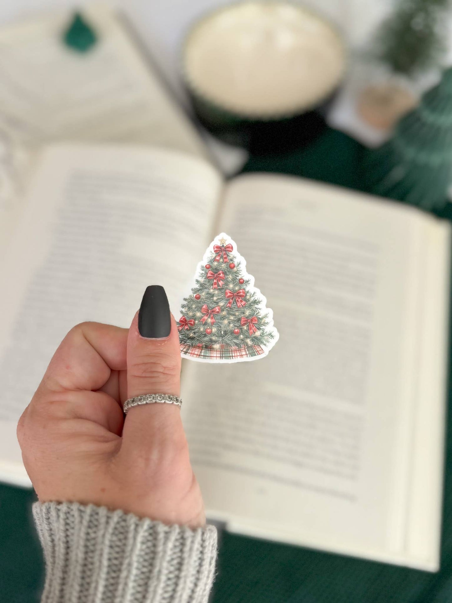 Traditional Christmas Stickers | Vintage Chrismas: Large 2" x 2" / Snowglobe