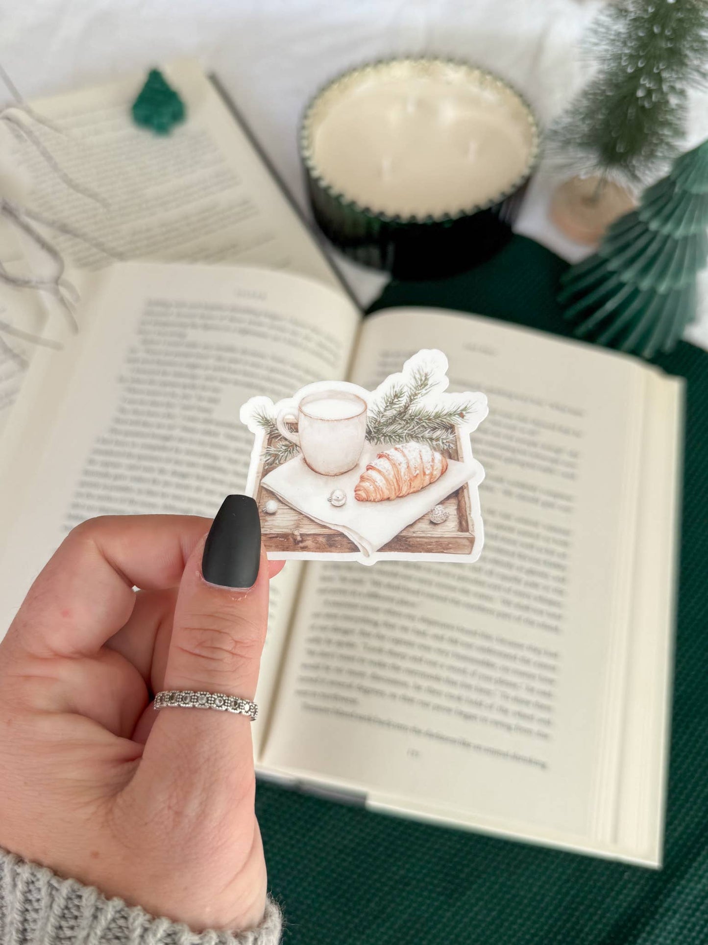 Traditional Christmas Stickers | Vintage Chrismas: Large 2" x 2" / Snowglobe